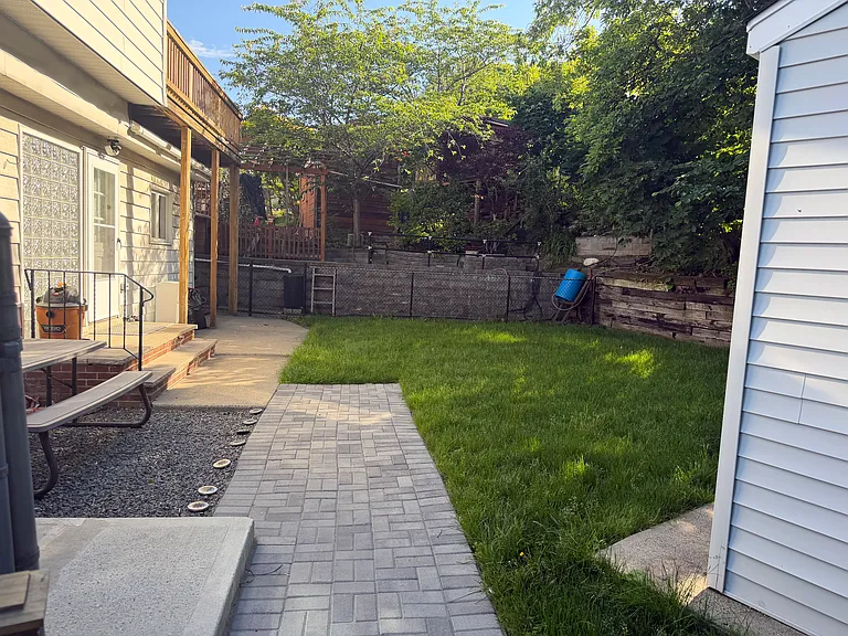35 Hichborn St #1 — Photo 3