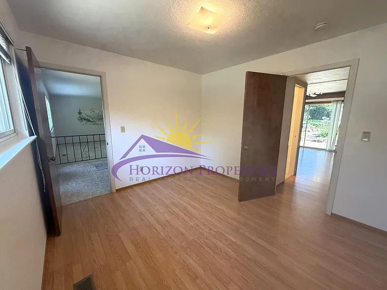 4939 Durland Way — Photo 13