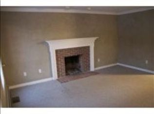 19 Autumn St, Danville, NH 03819