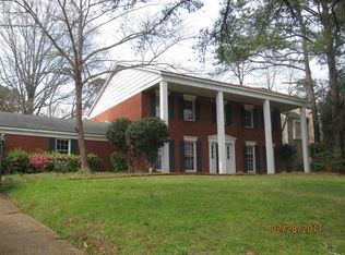 58 Woodridge Pl, Jackson, MS 39211