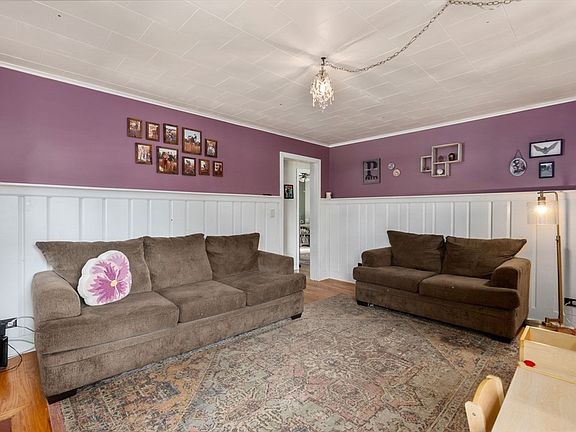 4th image of 14 Alhambra Cir N