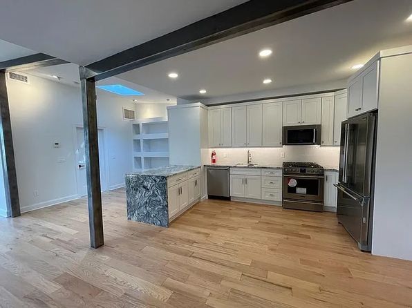 9009 Riverside Pl FLOOR 2