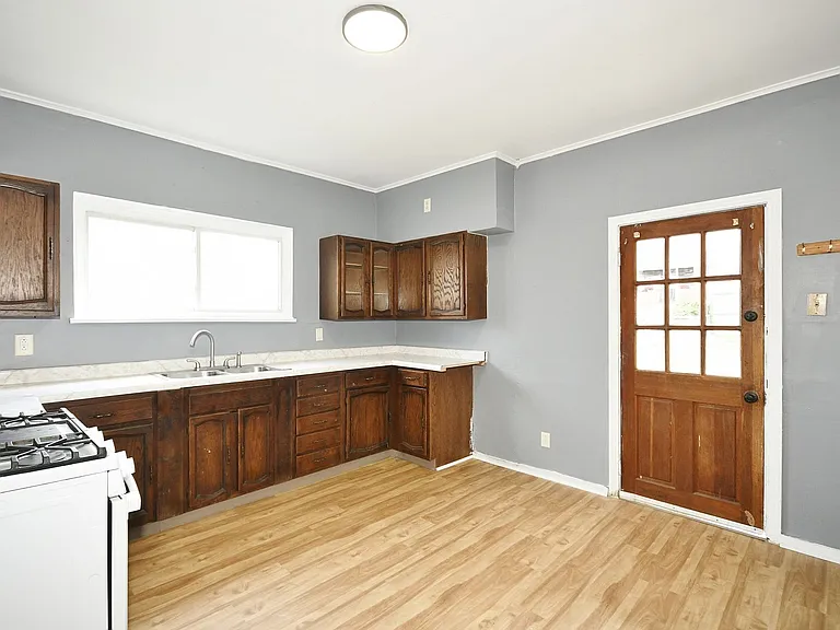 1912 Pallas St — Photo 12