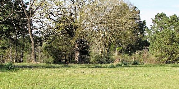 3rd image of 698 County Road 3822