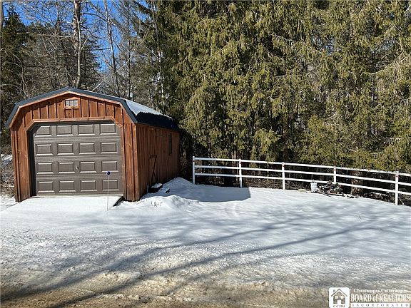 5th image of 2031 Wolf Creek Rd