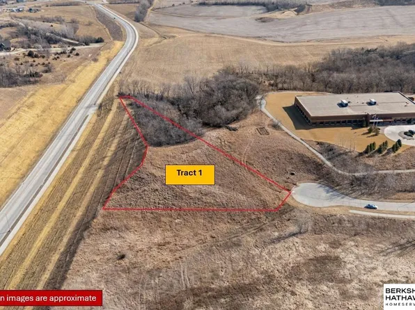 1877 Kellie Dr, Blair, NE 68008