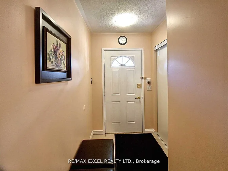 57 Northern Heights Dr — Photo 2