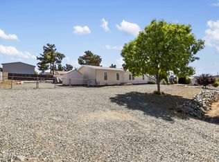17442 E Bob White Rd, Mayer, AZ 86333
