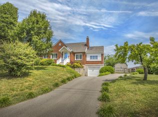 1220 Jeanette Ave, Vinton, VA 24179