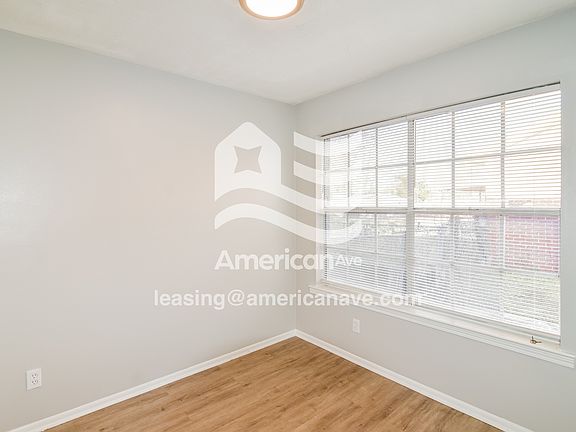 7-Dining Room