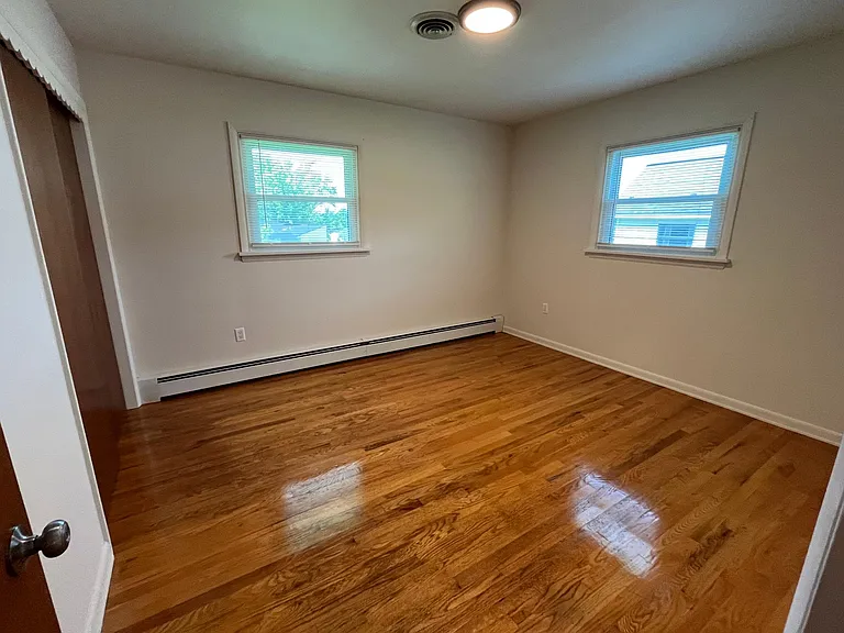 1112 Harriet Ave — Photo 11