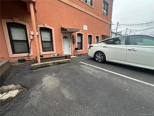 8 Lafayette St Photo 1