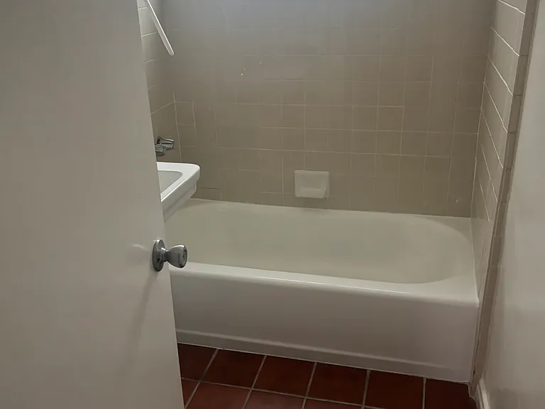 4715 Milne Dr — Photo 10