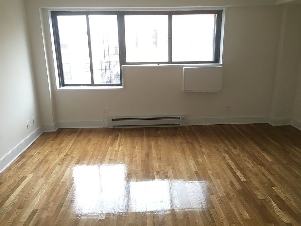 1st image of 1900 Lexington Ave APT 6G