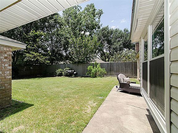 3rd image of 20303 Pittsford Dr