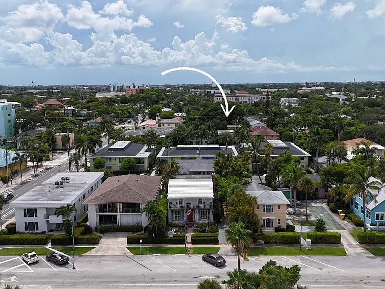 113 N Lakeside Dr #3 — Photo 8