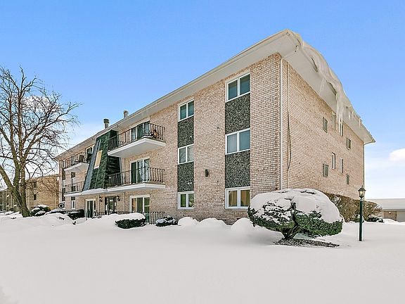 2nd image of 7405 Tiffany Dr #3WR