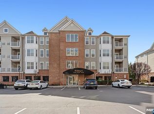 4137 Cory Ln, Elmwood Park, NJ 07407