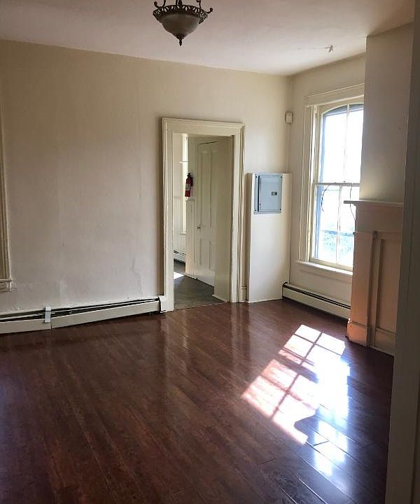 1st image of 87 Ann St