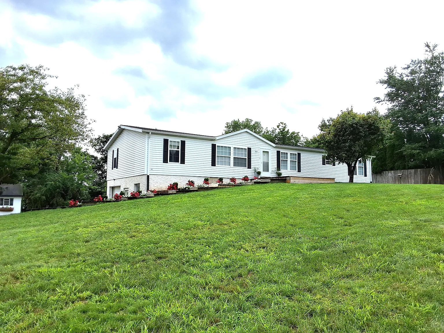 353 Cider Press Road, Manheim — Photo 2