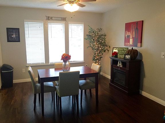 3rd image of 1430 Geary Cir