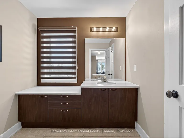 119 Venture Blvd — Photo 14