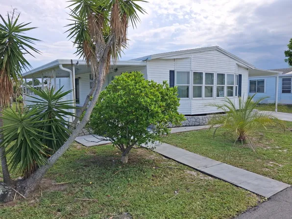 167 Steamboat Dr, Sebastian, FL 32976