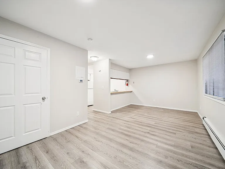 Nicole Apartments — Photo 11