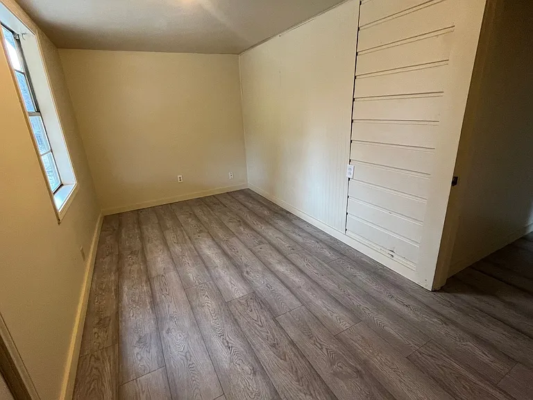 302 S Elizabeth St — Photo 10