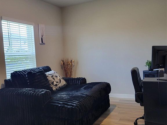 5th image of 2607 Homestead Ranch Ln