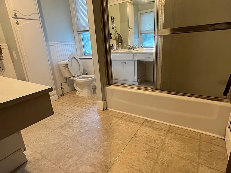 28 Elena St #3 — Photo 4
