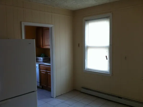 19 Penn St, Providence, RI 02909