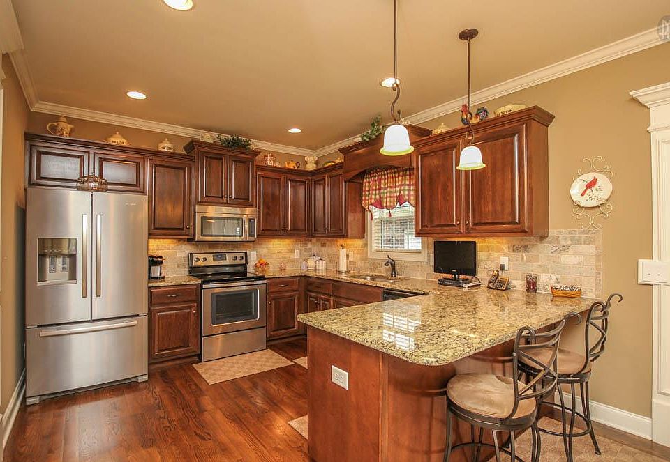 1st image of 3427 Shady Forest Dr