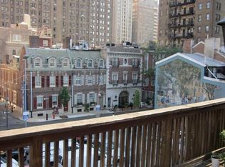 1727 Spruce St APT 3R, Philadelphia, PA 19103