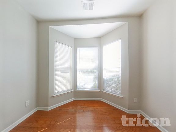 5th image of 1619 Bitter Creek Dr