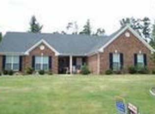 1061 Roberta Dr, Bishop, GA 30621