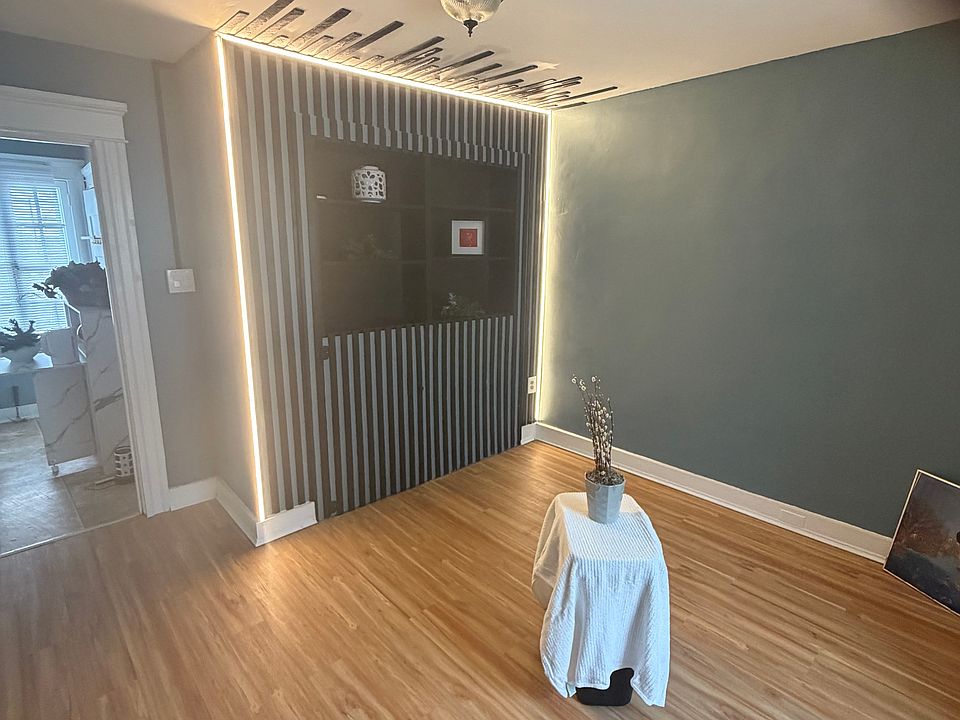 1st image of 211 W 29th St APT 3