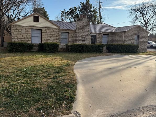 2627 Bismarck St, Vernon, TX 76384
