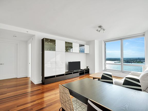 4th image of 30 West St APT 29G