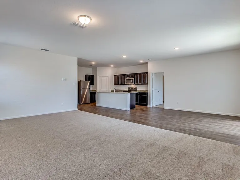 304 Briar Cv — Photo 5