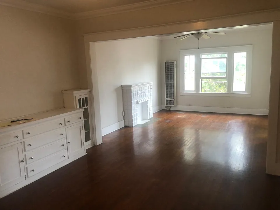 3651 1/2 Kite St