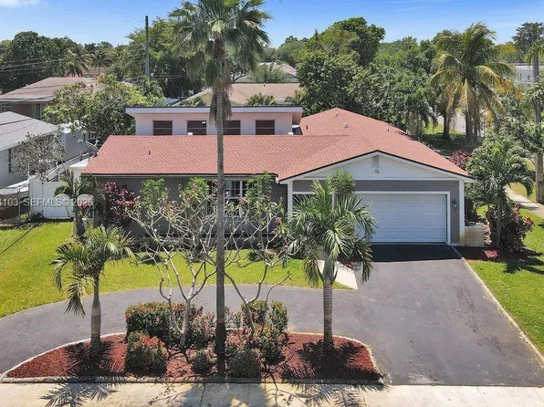 5380 SW 8th Ct, Plantation, FL 33317