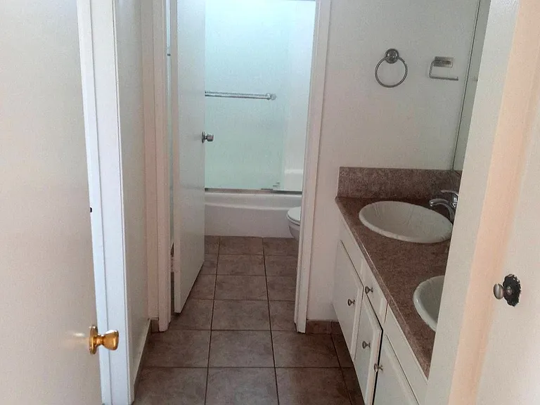 519 Glenrock Ave #302 — Photo 7