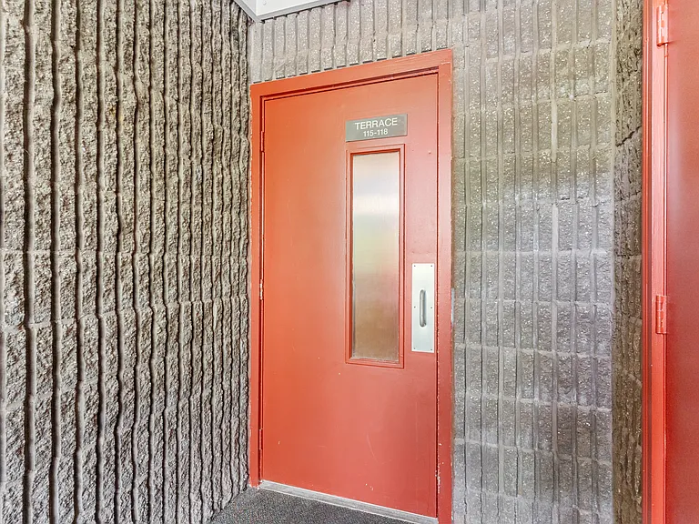 115 Leedom Way — Photo 3