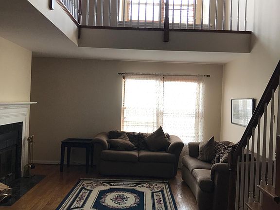 5th image of 4235 W Pine Blvd APT 24