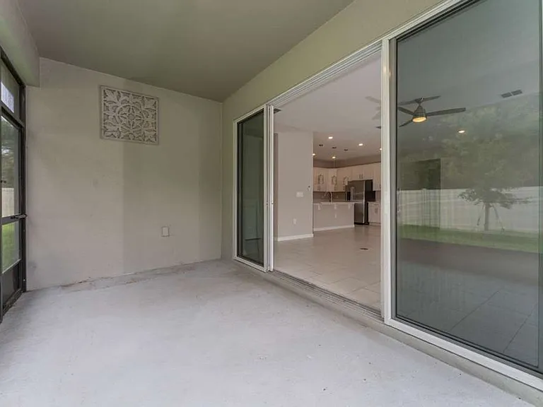 1434 Maddie Berry Ln — Photo 4