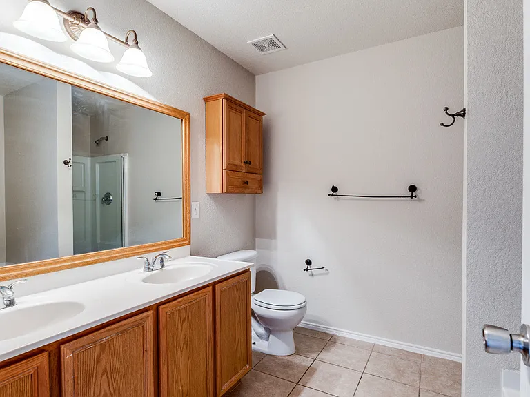 14048 Firebush Ln — Photo 8