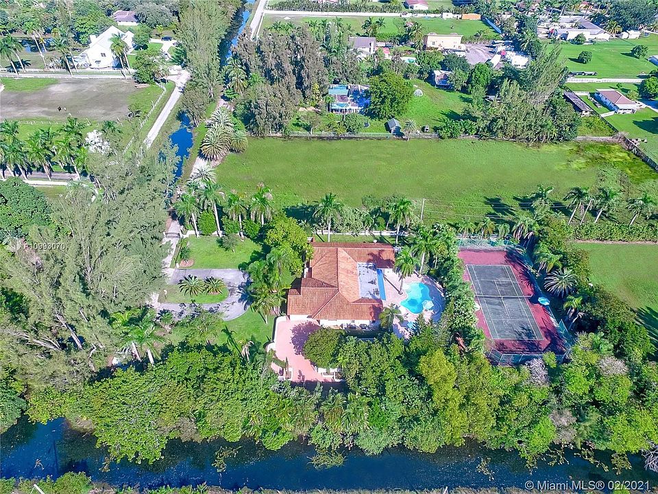1st image of 4051 SW 126th Ave