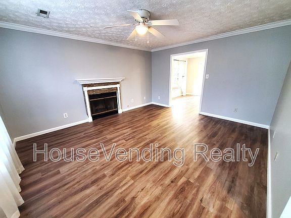 2nd image of 9734 Hawkdale Ln