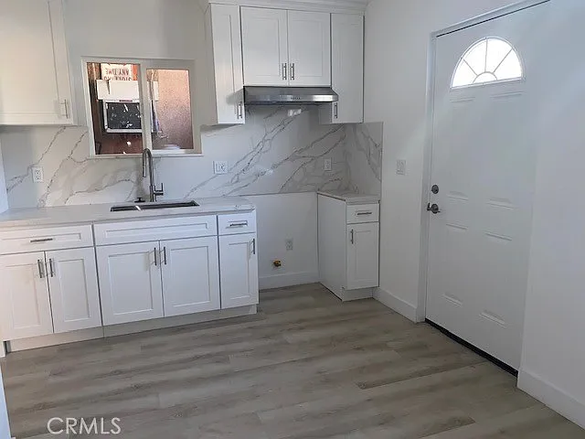 1620 E Gage Ave — Photo 3